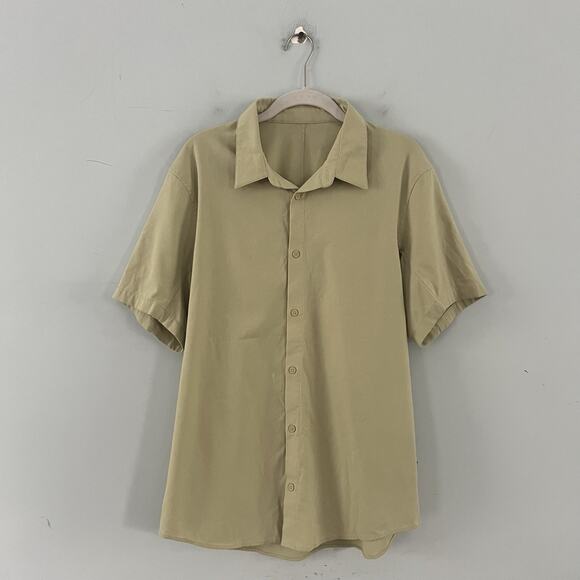 Lululemon Airing Easy Short Sleeve Button Up Green Mens Shirt - Picture 1 of 3